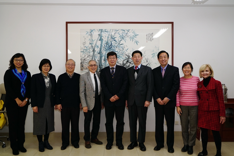 交流合作一:与9227新葡的京集团美国亚利桑那大学孔子学院和北佛罗里达大学孔子学院加强交流 (2).JPG